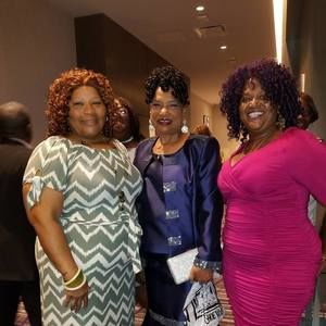 Meet your Posher, Vivian